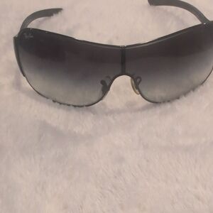Ray-Ban Black Gradient Sunglasses